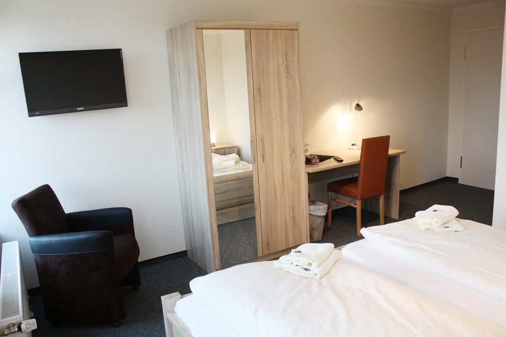 Hotel Zum Grossen Krug Wirdum Zewnętrze zdjęcie